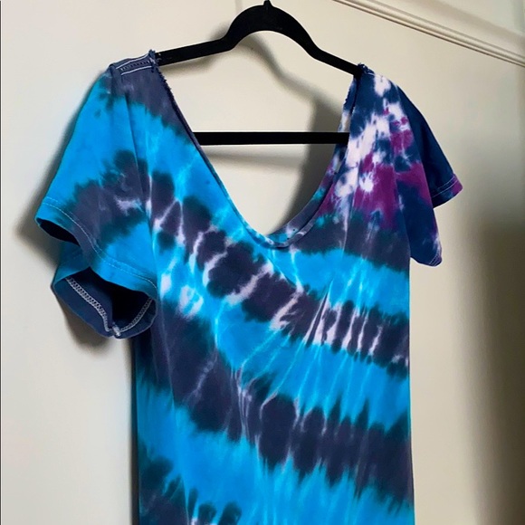 Distressed Tye Dye T-Shirt NEEDS SOME LOVE! - Picture 2 of 15